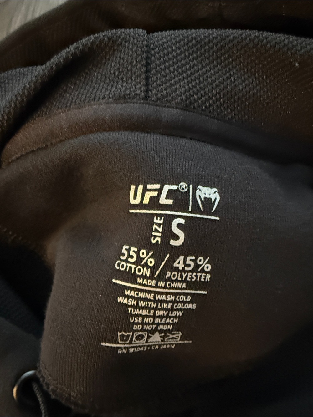 UFC Hoodie - Picture 2 of 3
